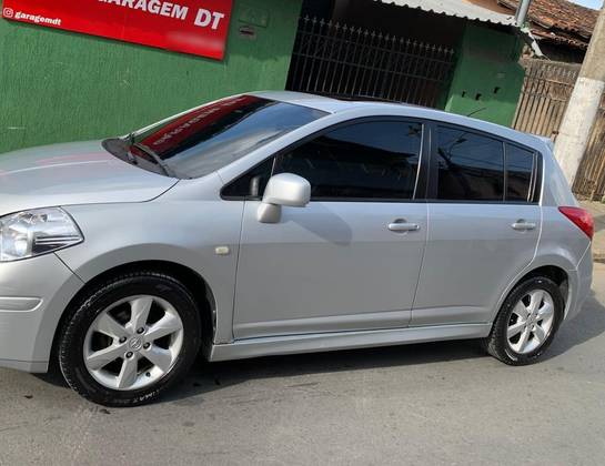 NISSAN TIIDA 1.8 SL 16V FLEX 4P MANUAL
